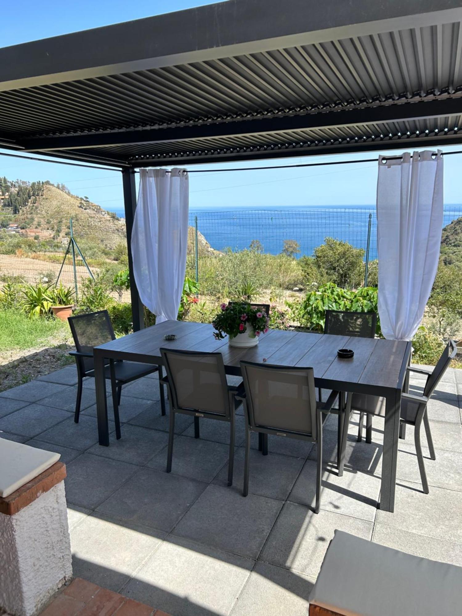 Holidaysora Taormina - Il Giardino Di Graziella ภายนอก รูปภาพ