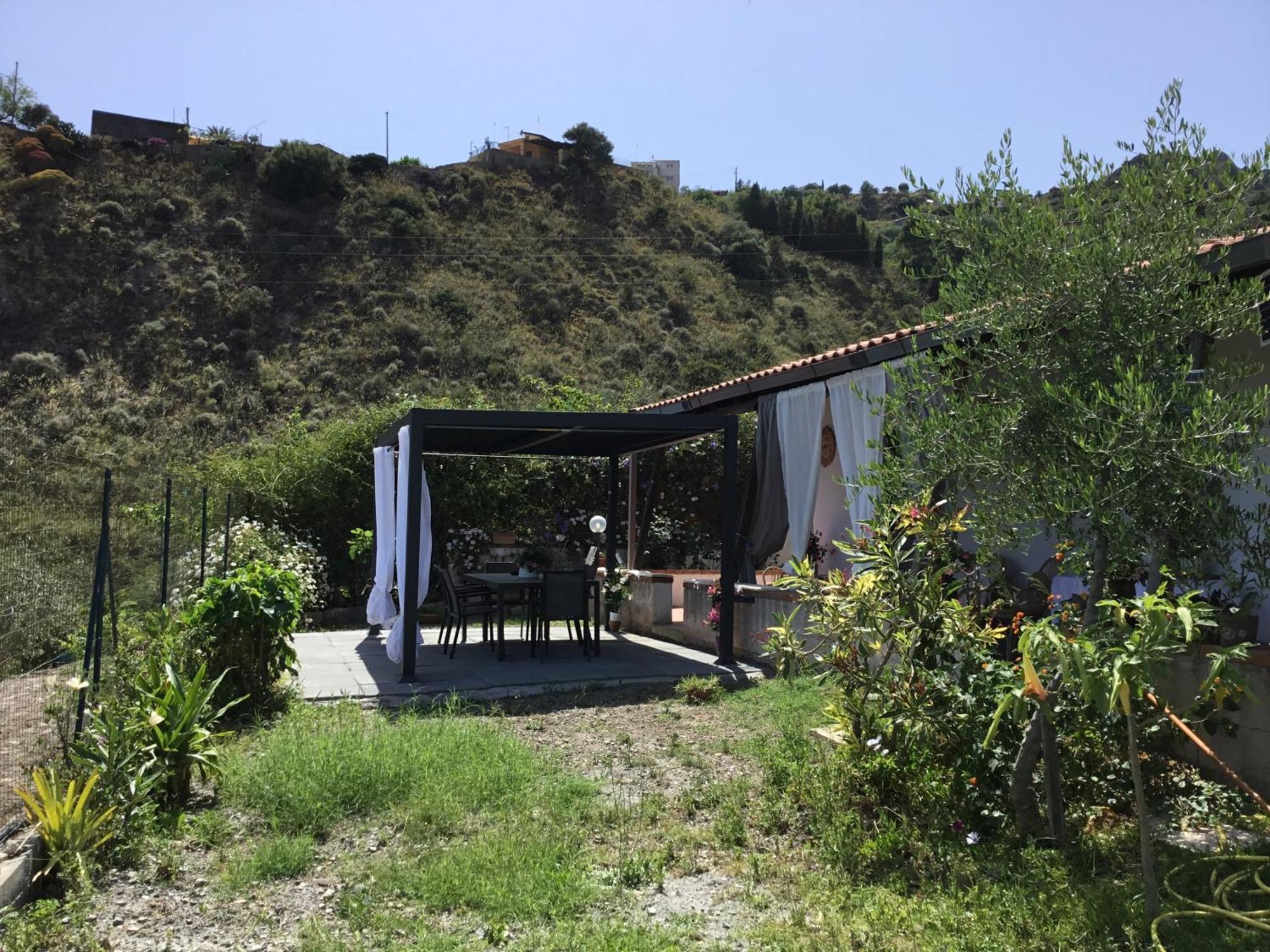 Holidaysora Taormina - Il Giardino Di Graziella ภายนอก รูปภาพ
