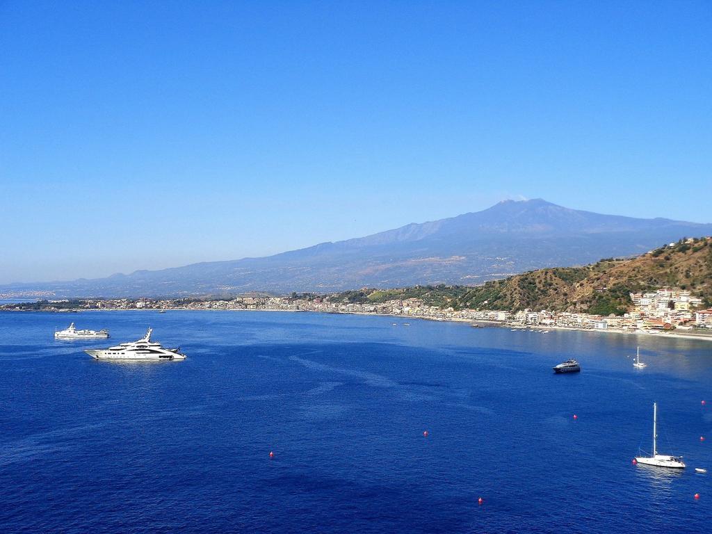 Holidaysora Taormina - Il Giardino Di Graziella ภายนอก รูปภาพ